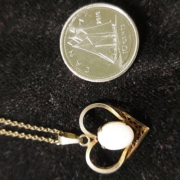 Vintage Glittering White Opal & Gold Filled Pendant & Chain (Libra Gemstone) - Picture 8 of 15